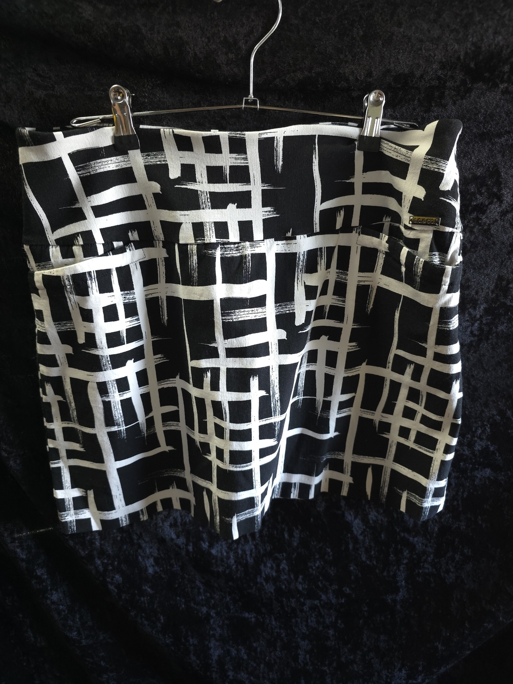 Black & White Abstract Print Mini Skirt - Brand Unknown